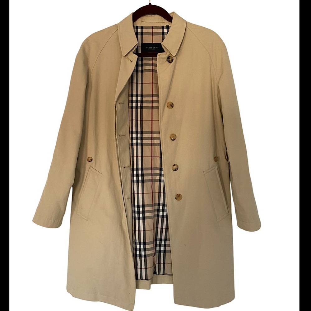 Classic Burberry Women’s Car Coat